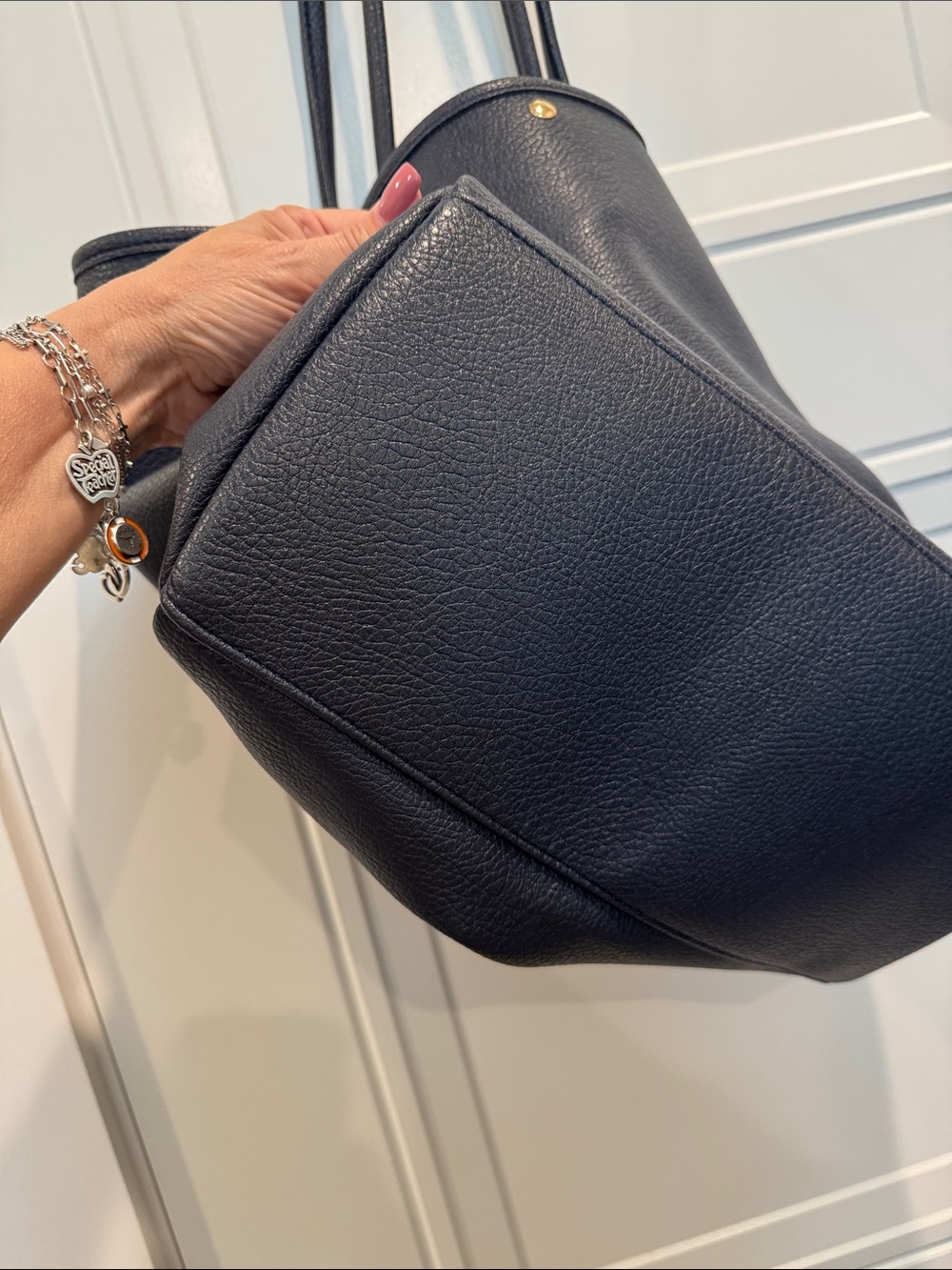 Everyday Black Pebbled Tote with Front Pocket - Picture 8 of 10